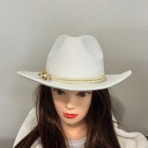NWOT White Cowboy Hat w/Gold Sequin Rope Hat Band SKU 140